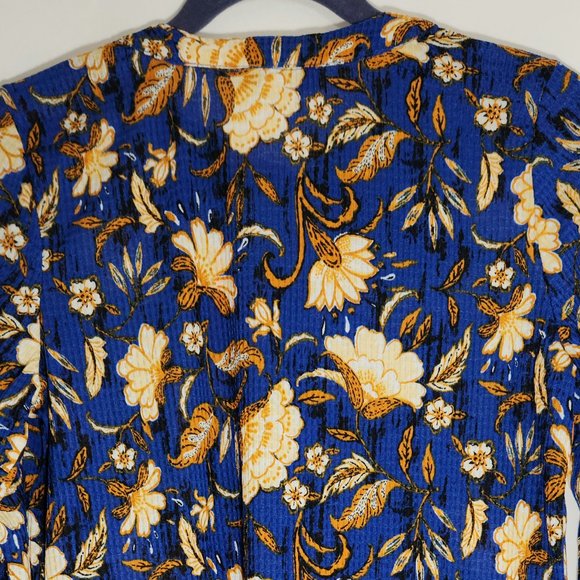 Emily Daniel's Stretchy Top - Picture 8 of 10